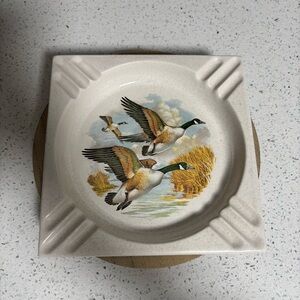 Vintage Hyalyn 615 USA  Porcelain Ashtray with Flying Geese Ducks Design Square